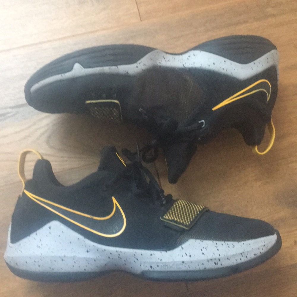 Nike shoes